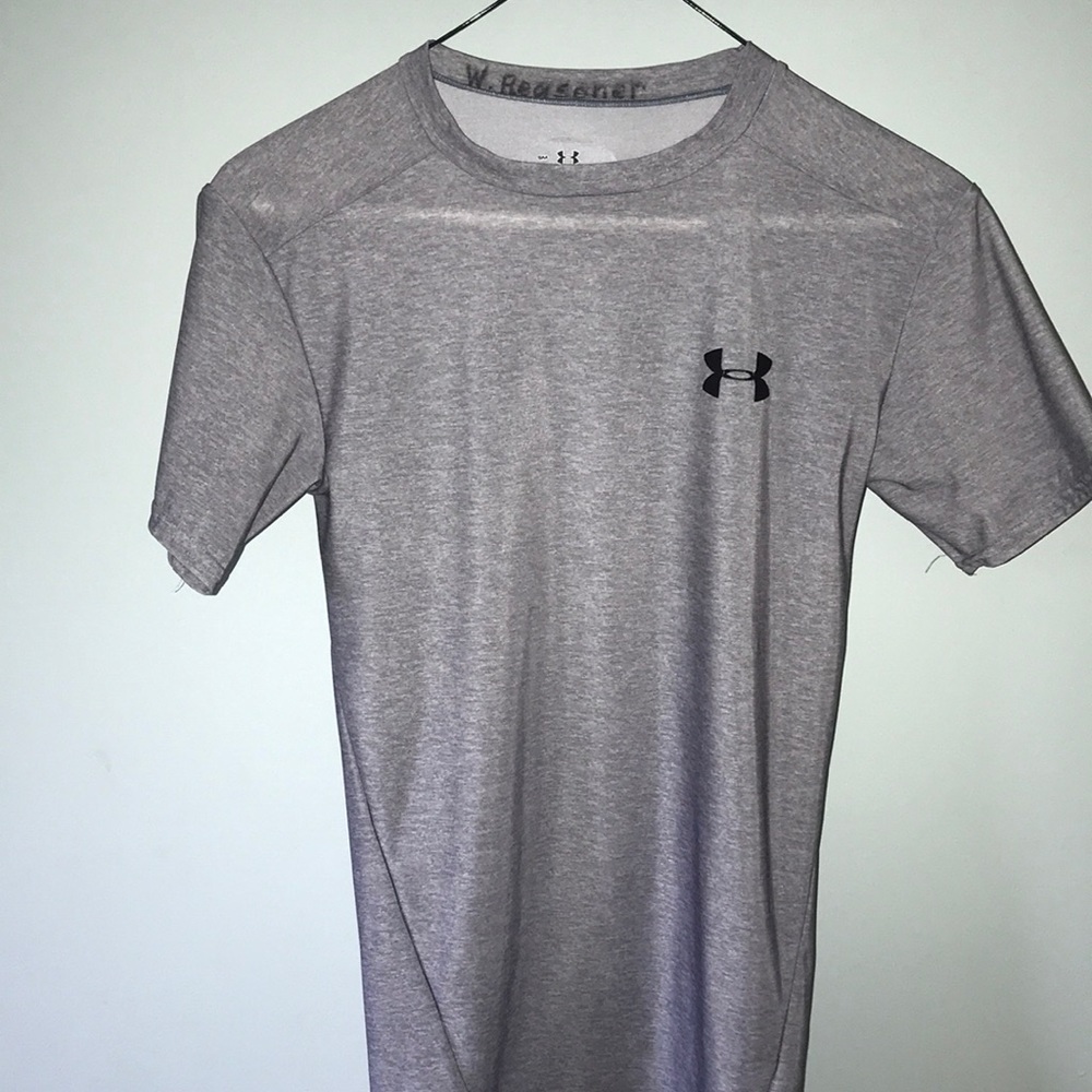 Men’s Under Armour Heat Gear sports shirt
